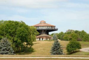 Read more about the article Spaceship House