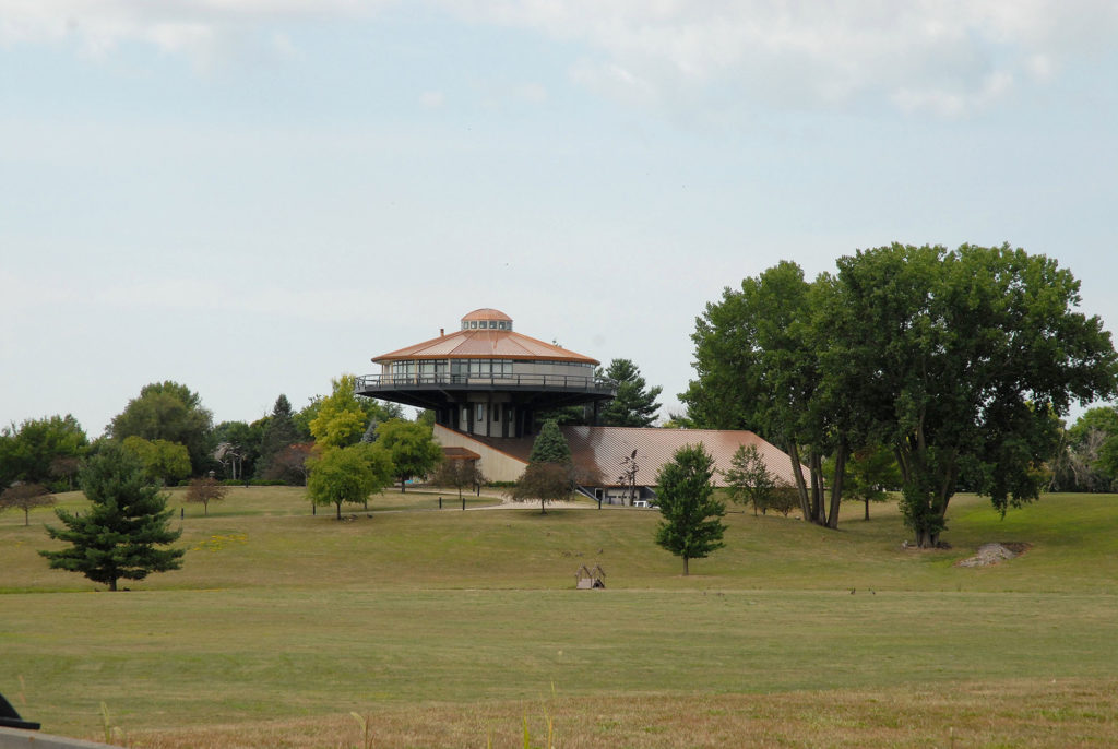 spaceship house 3