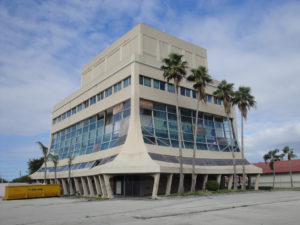 Read more about the article The Glass Bank – Demolished