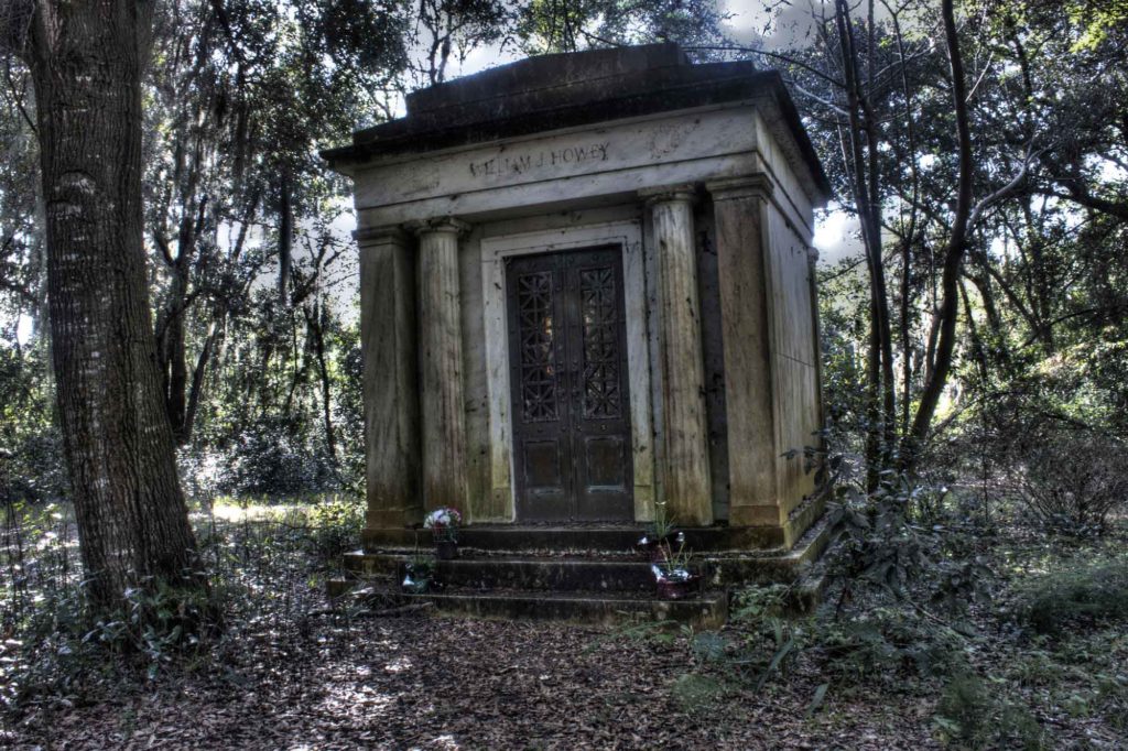 Howey mansion mausoleum